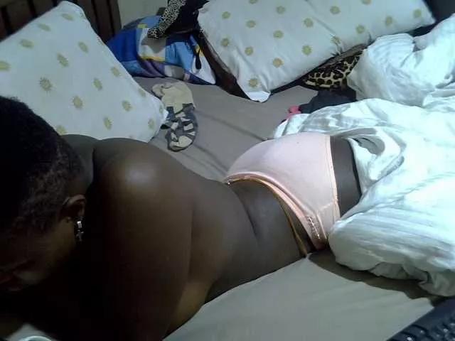 Ebonysonya2 from BongaCams