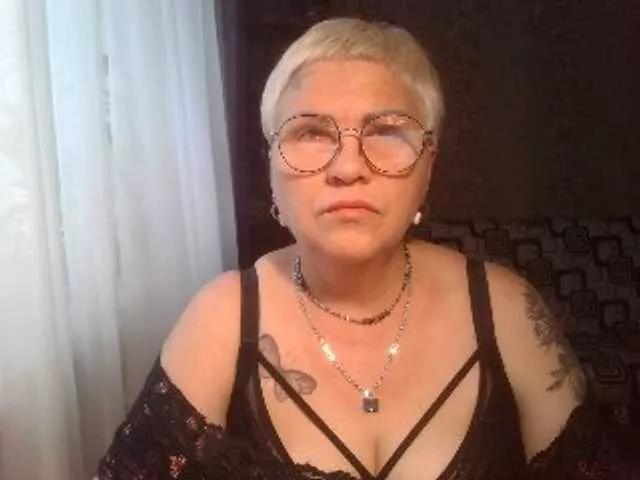 Elenamilfa on BongaCams 