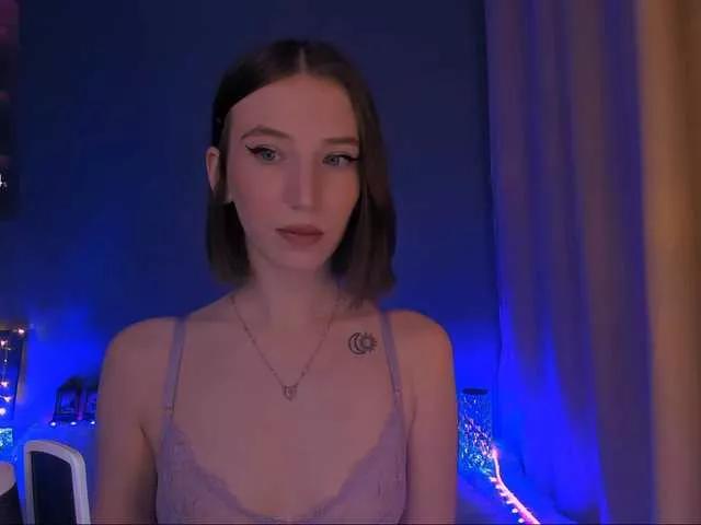 ellaamber on BongaCams 