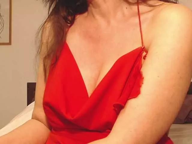 ellaine on BongaCams 