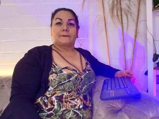 EllenaBoobs on BongaCams 