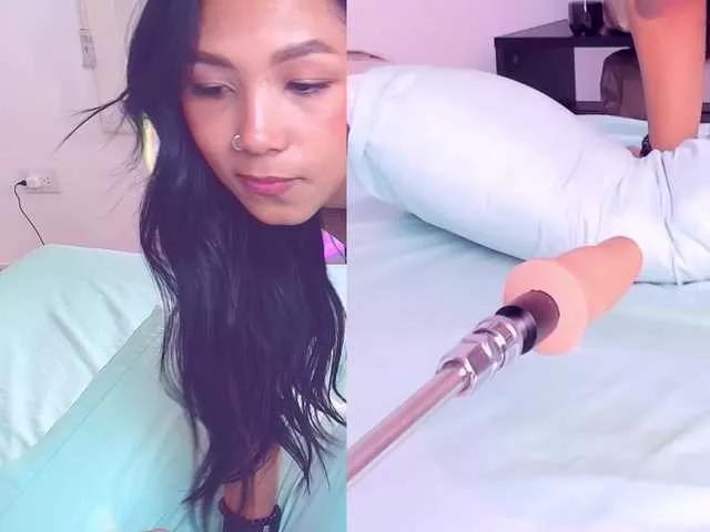 Offline EllieBlush on BongaCams