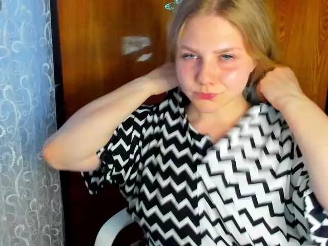 Emma-Frizea on BongaCams 