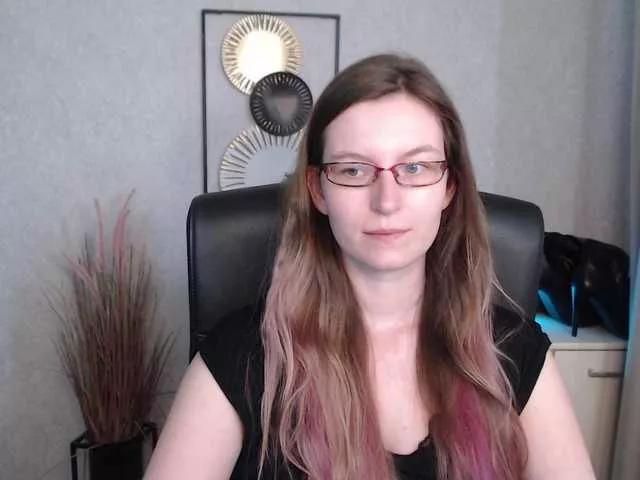 Offline EmmaHeart on BongaCams