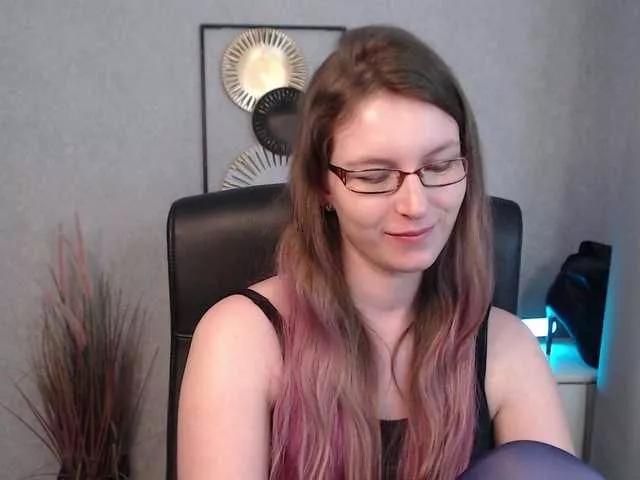 Offline EmmaHeart on BongaCams