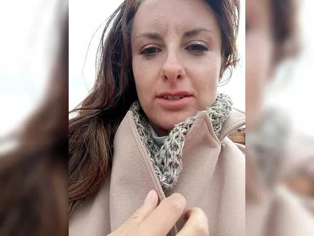 Checkout 36 years old Erine9900 from BongaCams Erine9900 from BongaCams