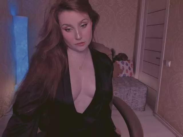 Esmeerrr on BongaCams