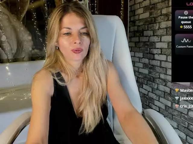 Eva-Melow on BongaCams 