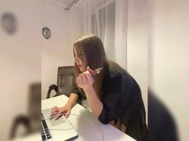 Evelonelfi on BongaCams 