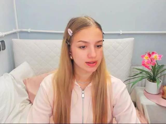 Offline EvetteBody on BongaCams