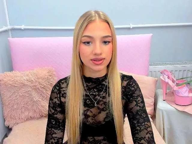 Offline EvetteBody on BongaCams