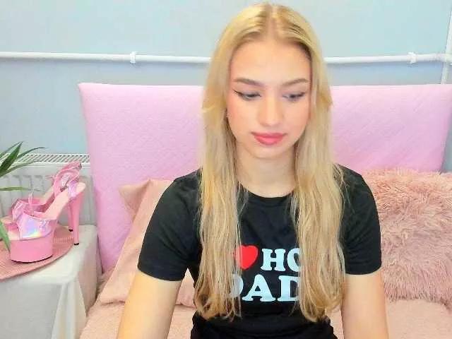 Offline EvetteBody on BongaCams