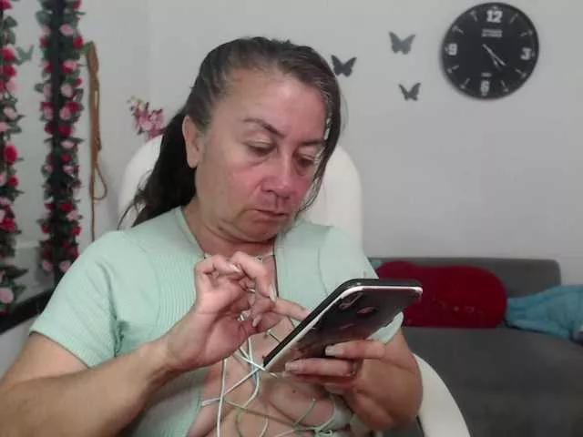 Evil-neighbor on BongaCams