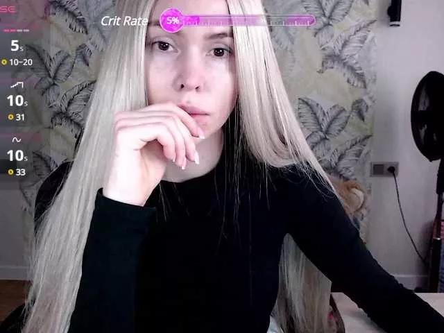 Offline Foxymoxy19 on BongaCams