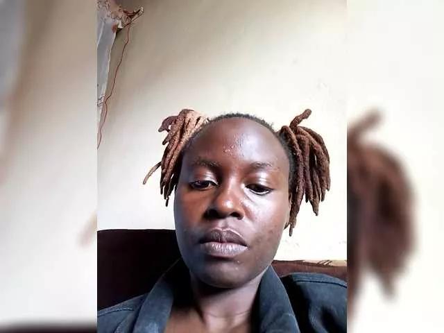 Freechat freakcurvy8 on BongaCams