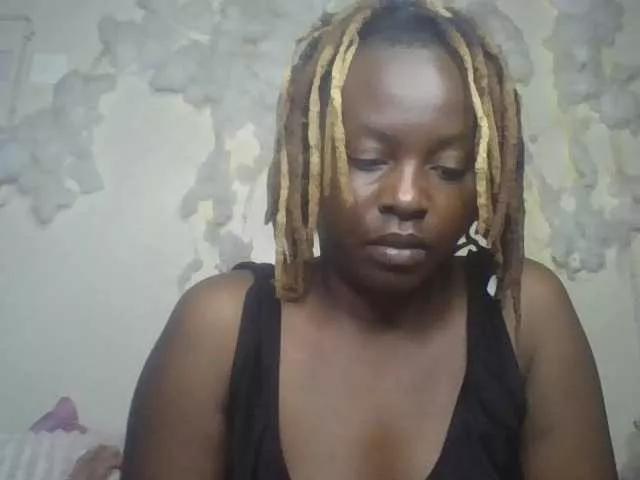 Freechat freakcurvy8 on BongaCams