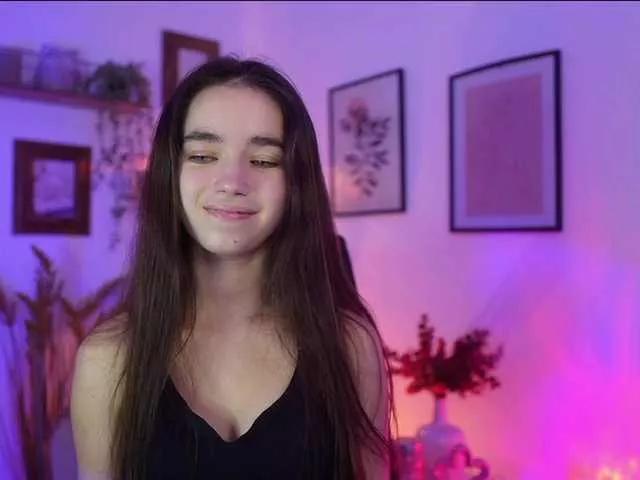 Dirty GiaPaige18 wants you to fuck her body now GiaPaige18 from BongaCams