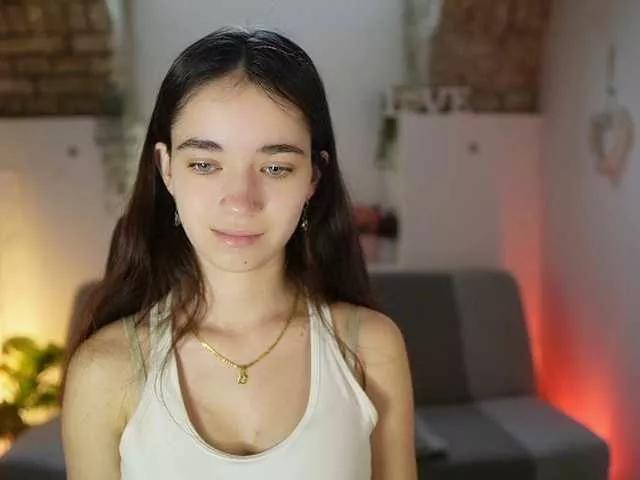 Offline GiaPaige18 on BongaCams