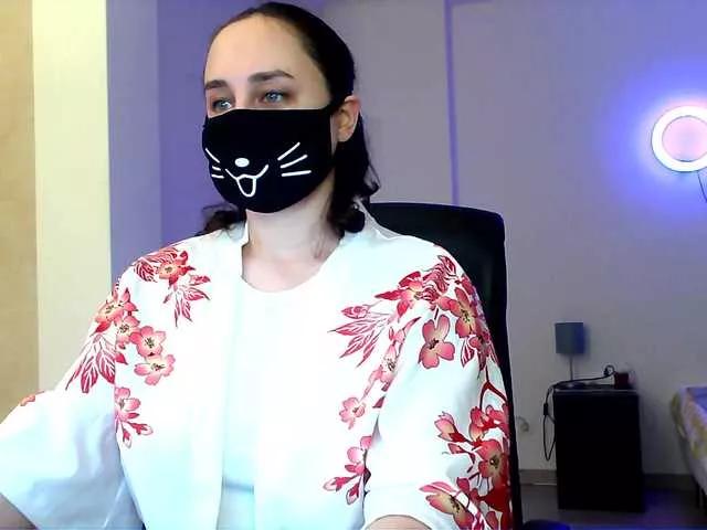 Offline GummyPeach on BongaCams