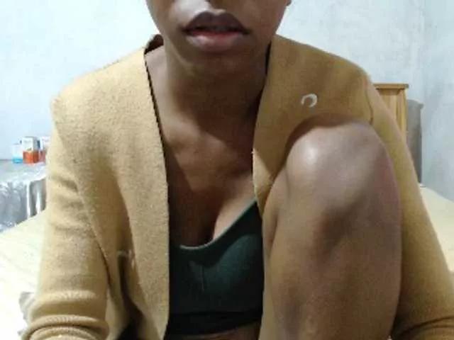 Offline Hamour on BongaCams