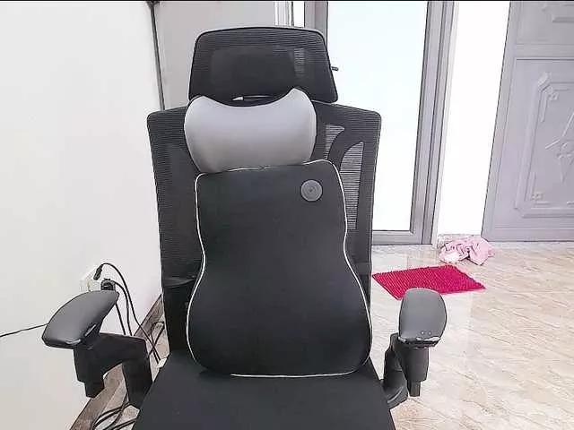 Offline Hana099 on BongaCams