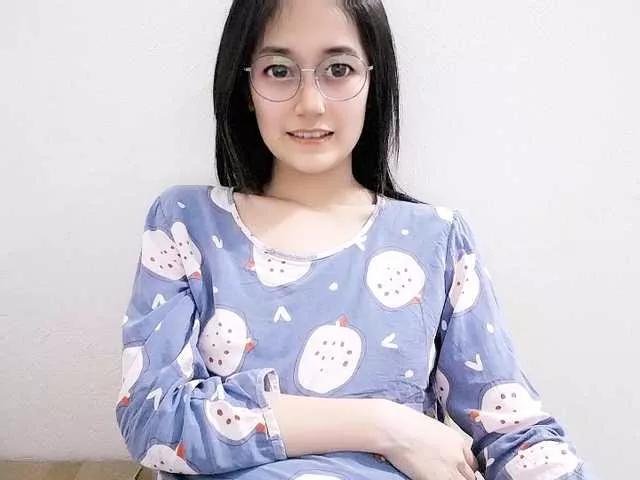 Offline Hana099 on BongaCams