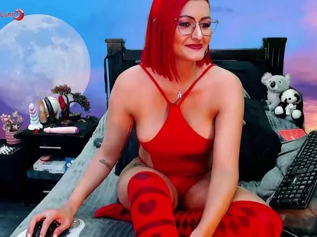 Hanna-Luna on BongaCams 