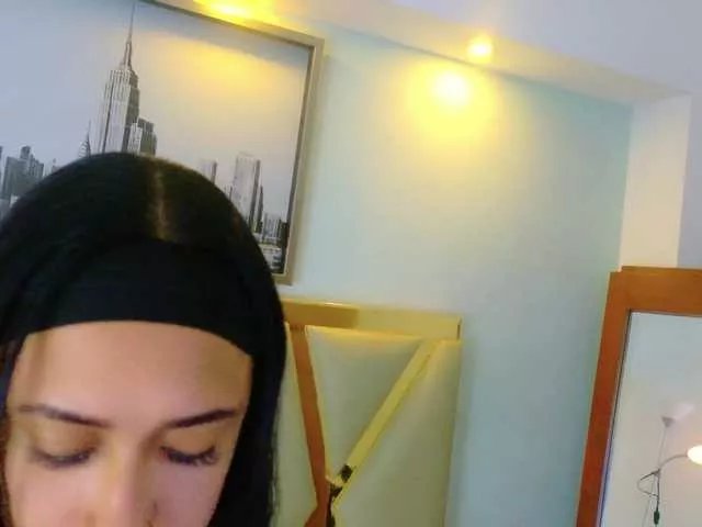 hollyvega on BongaCams 