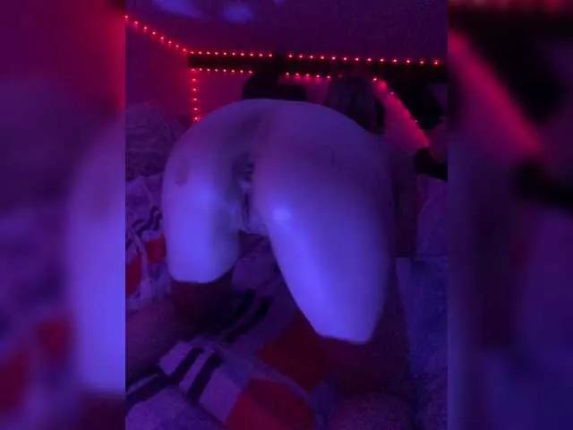 HoneyKJ on BongaCams