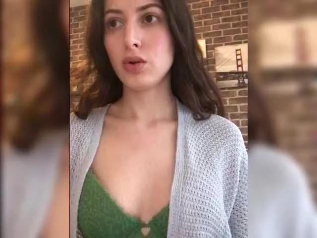 Hot-lina on BongaCams 