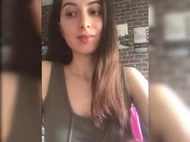Hot-lina on BongaCams 