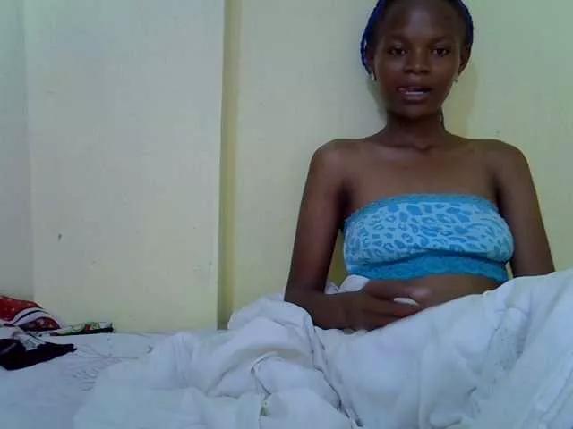 Hotdreamteen001 from BongaCams