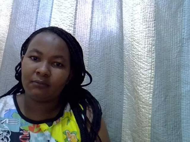 hotebony2 on BongaCams 
