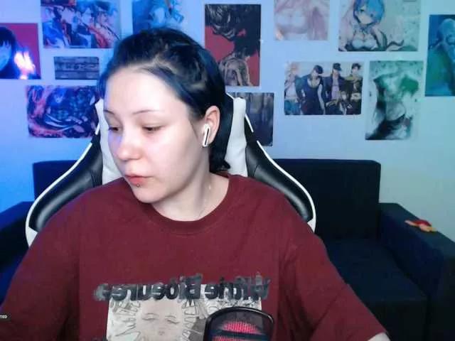 Offline Hugo-Min on BongaCams