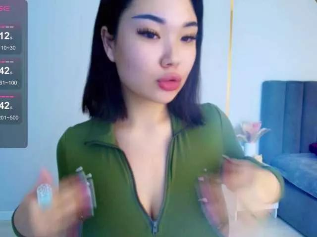 hwarin on BongaCams