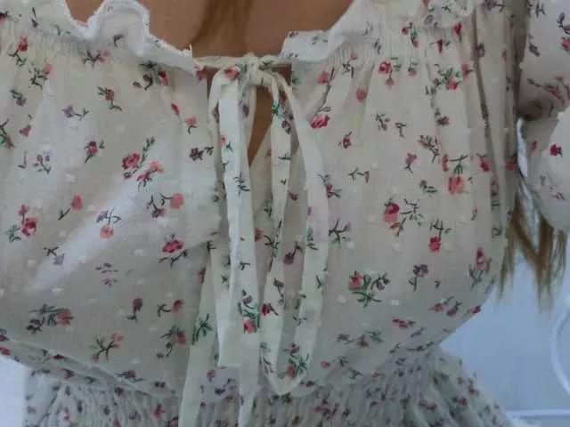 IlonaHolmes on BongaCams