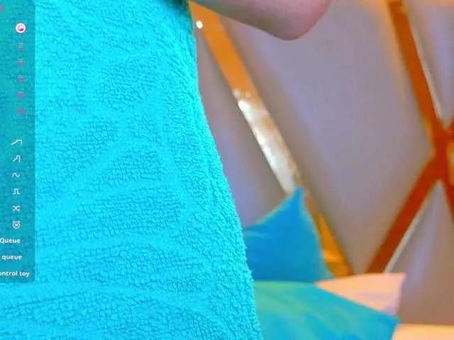 Offline indianbeautiful on BongaCams