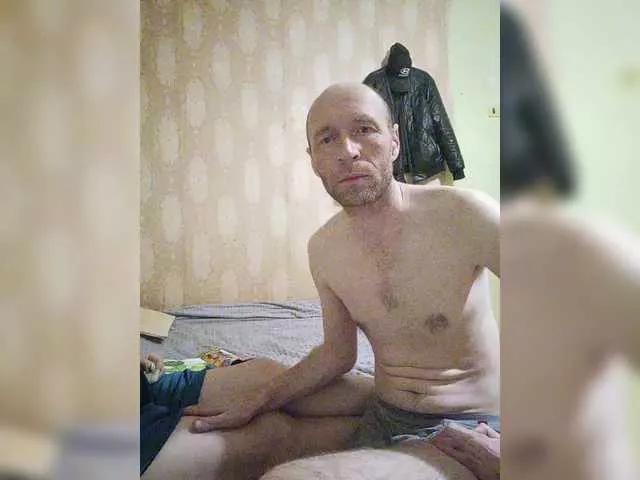 Innokentiy449 on BongaCams 