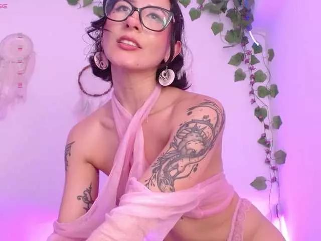 Offline Jazmintorres on BongaCams