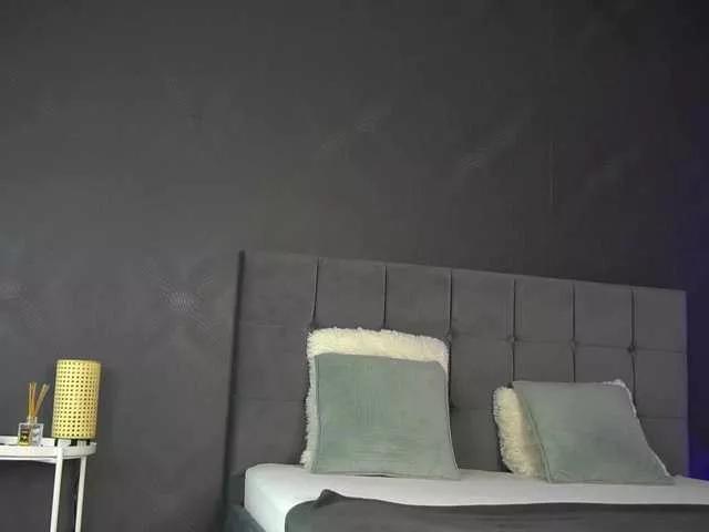 Offline KatelynSparks on BongaCams