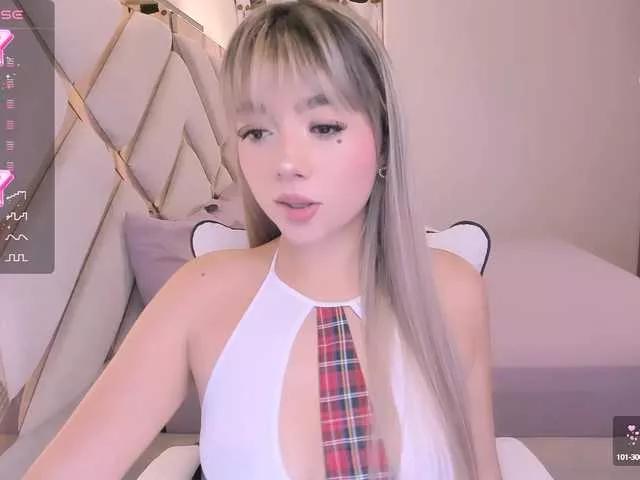 Offline Katesmith on BongaCams