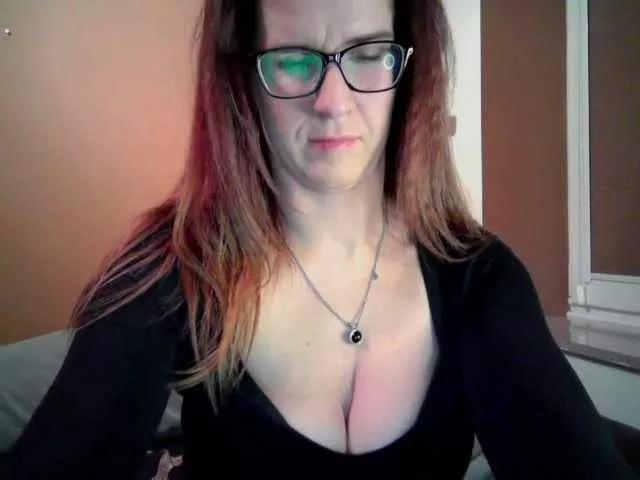 Sweet KayaCute wants you to fuck her body now KayaCute from BongaCams