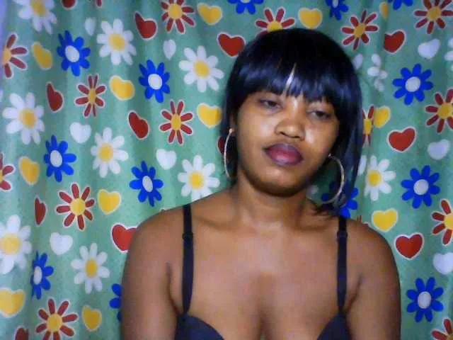 Offline kylie11 on BongaCams