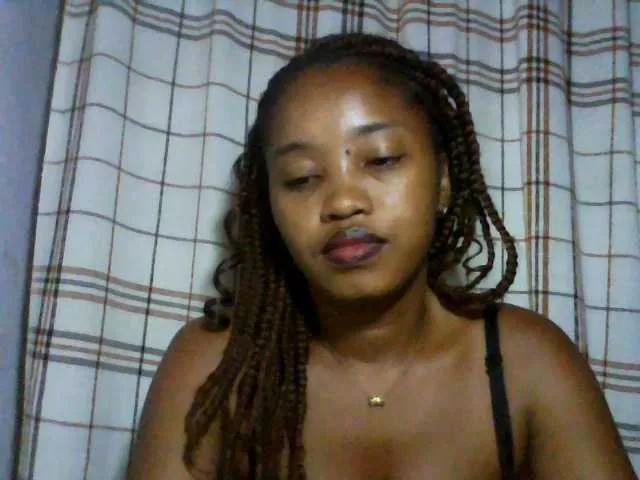 Offline kylie11 on BongaCams