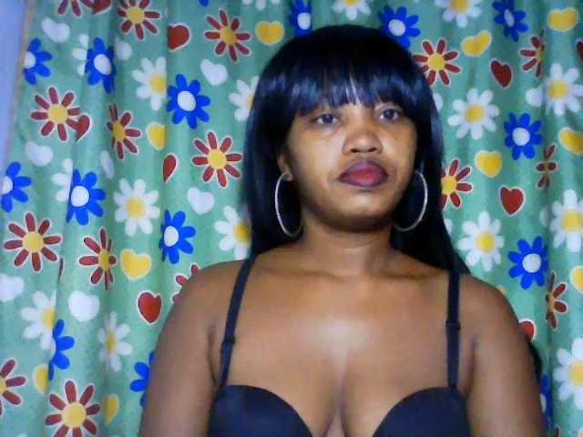 Offline kylie11 on BongaCams