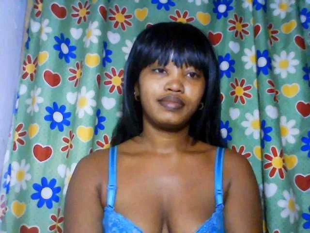 Offline kylie11 on BongaCams