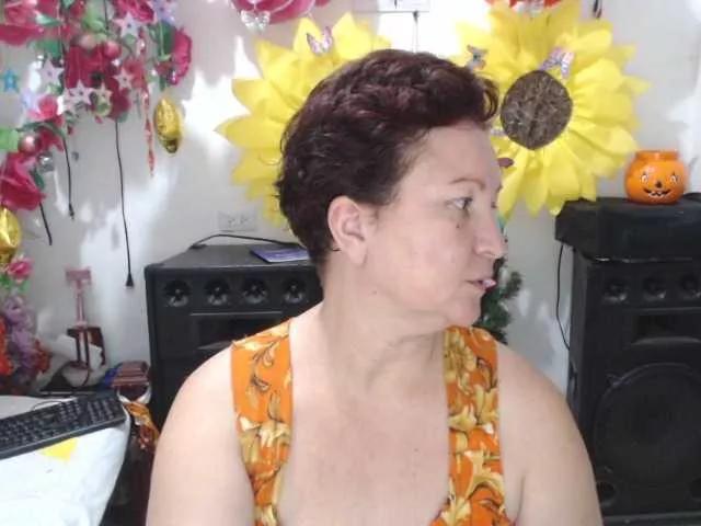 Offline LADYQUEEN520 on BongaCams