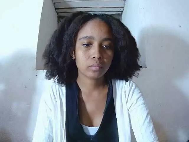 Offline Laminnah on BongaCams