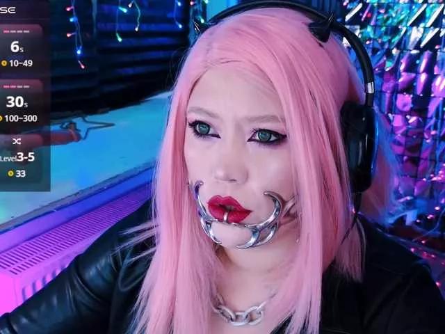 Offline Laura-Wicked on BongaCams