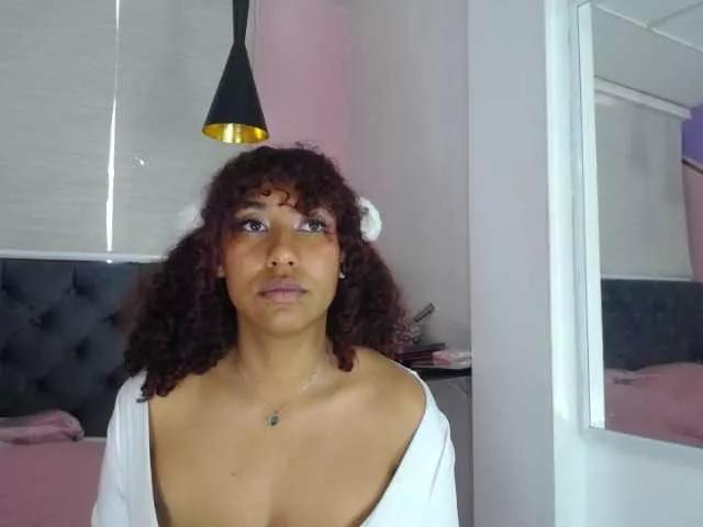 Offline lauraltt on BongaCams